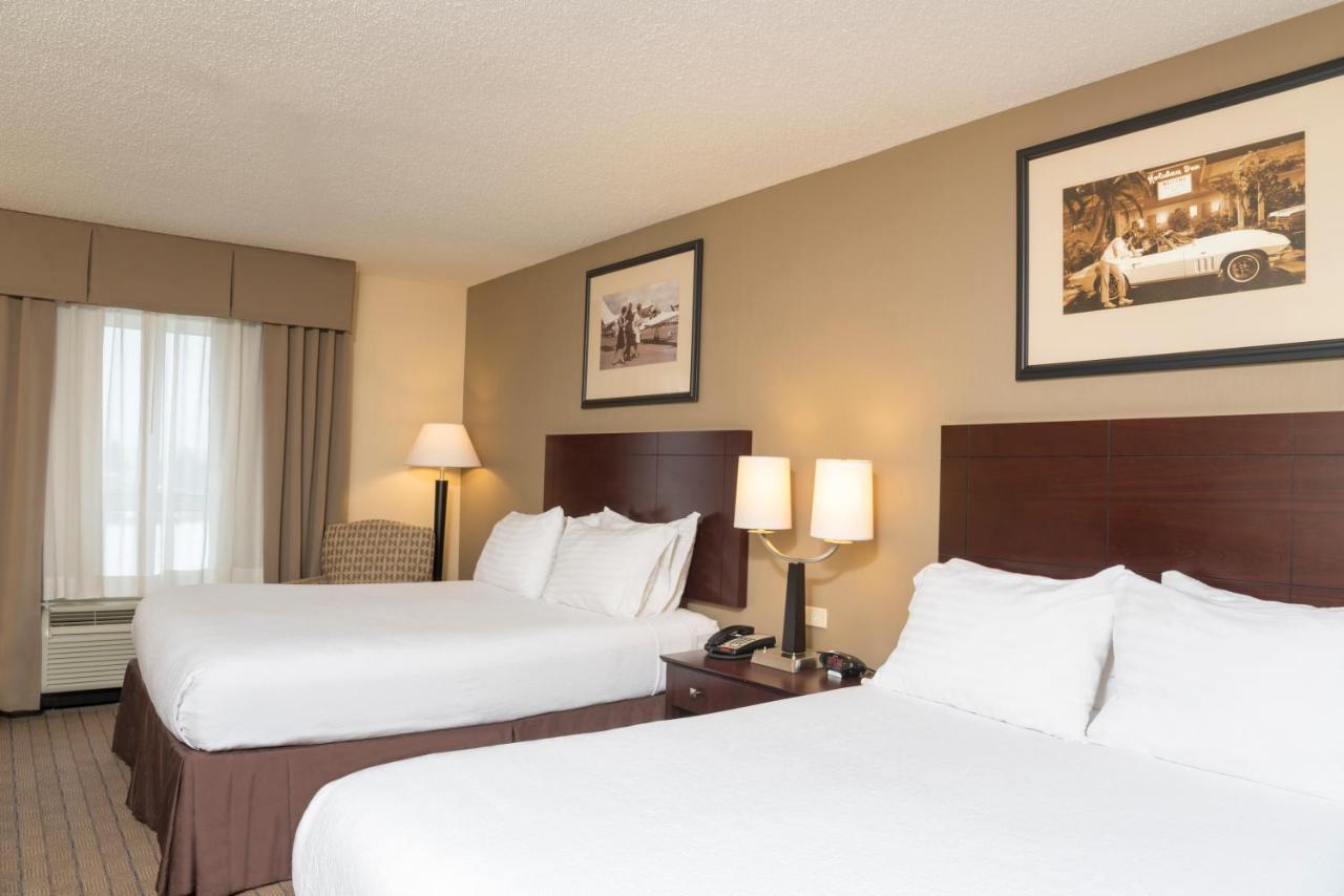 Holiday Inn Aurora North - Naperville By Ihg Eksteriør bilde